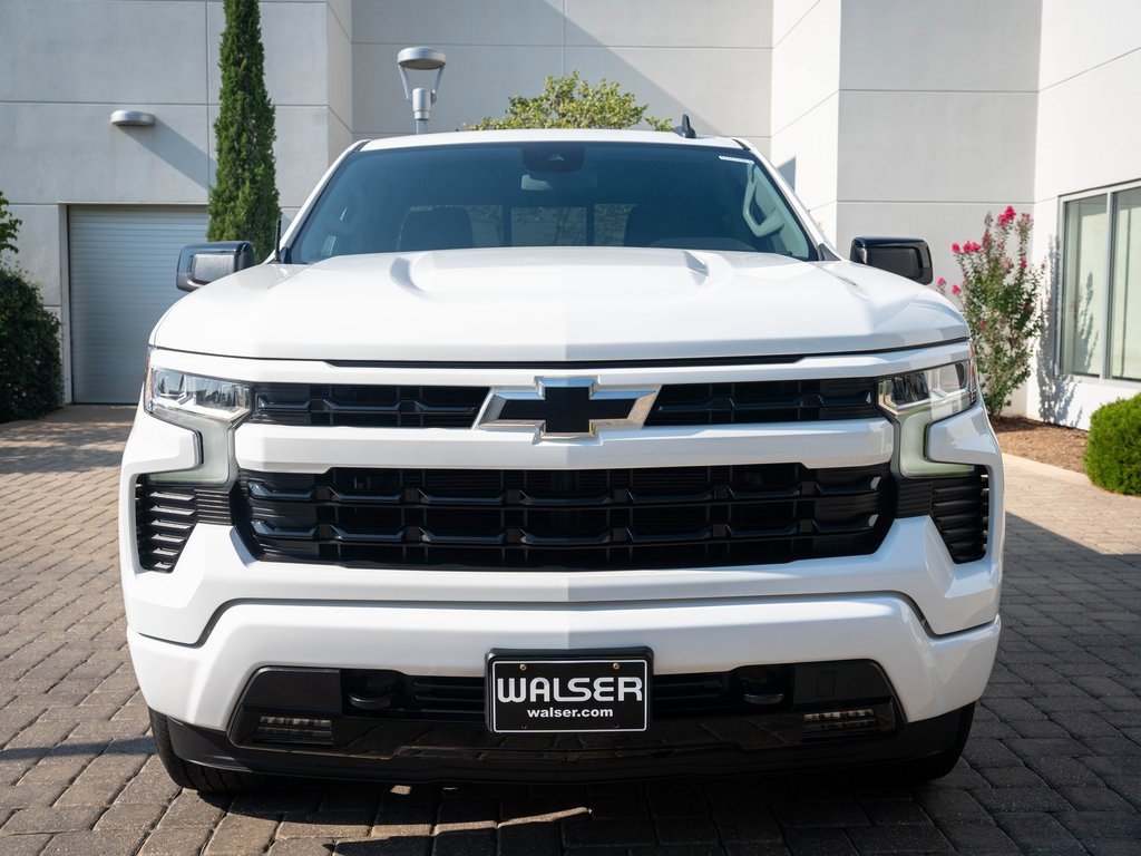 2024 Chevrolet Silverado 1500 RST photo 2