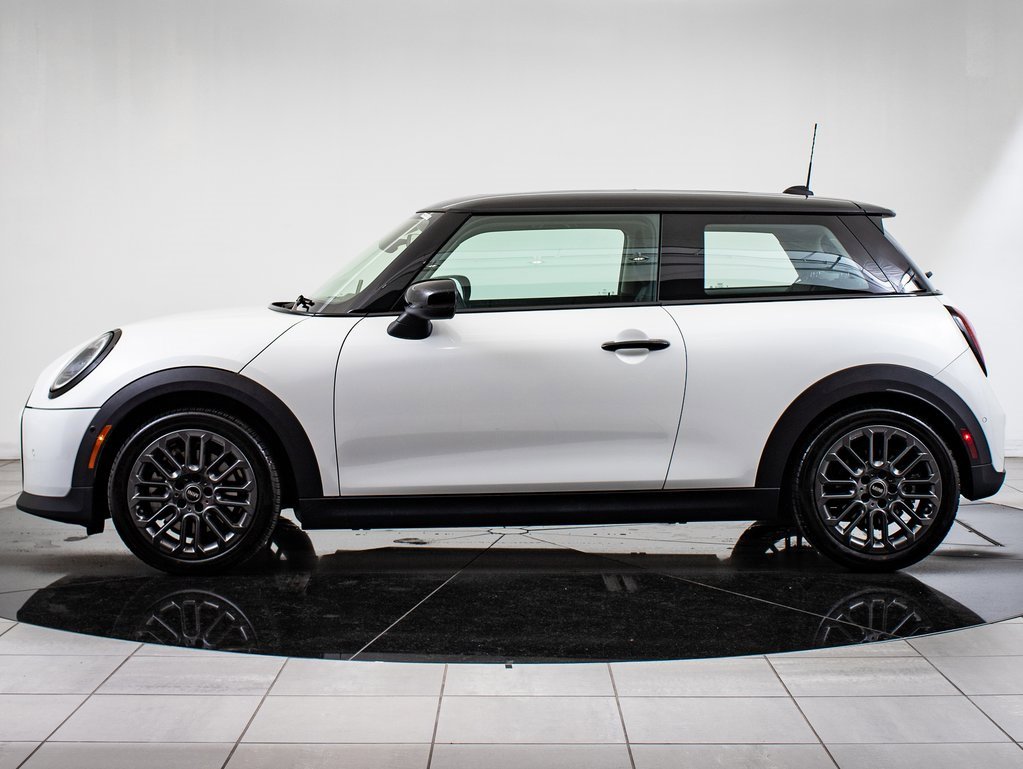 2025 Mini Cooper Signature photo 4