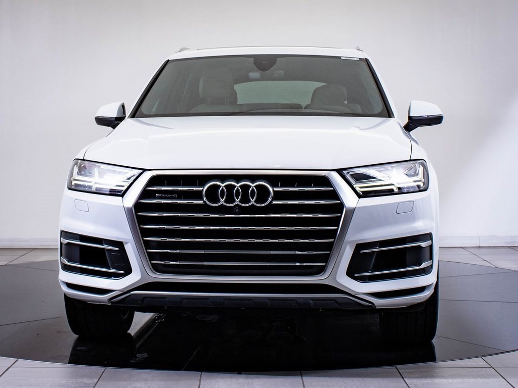 Used 2017 Audi Q7 Premium Plus with VIN WA1LAAF78HD013016 for sale in Wichita, KS
