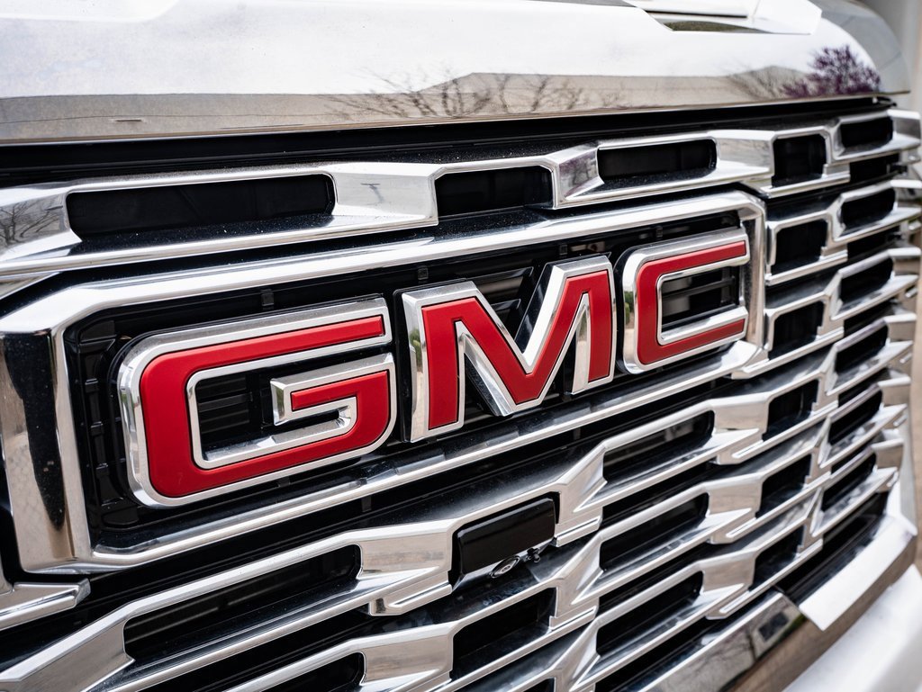 2024 Gmc Sierra Denali photo 3