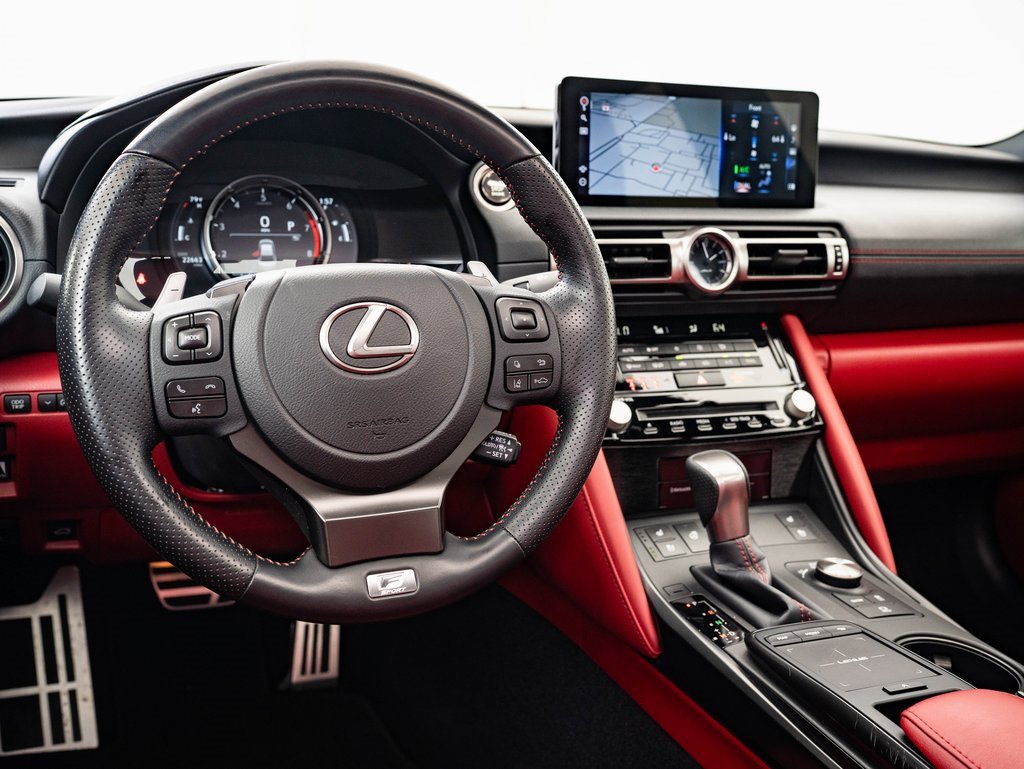 2021 Lexus IS 350 F SPORT photo 4