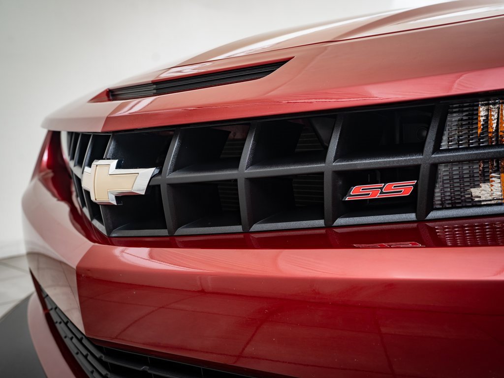 2010 Chevrolet Camaro 2SS photo 3