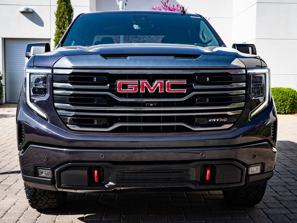 Used 2022 GMC Sierra 1500 AT4 with VIN 3GTPUEEL3NG534020 for sale in Wichita, KS