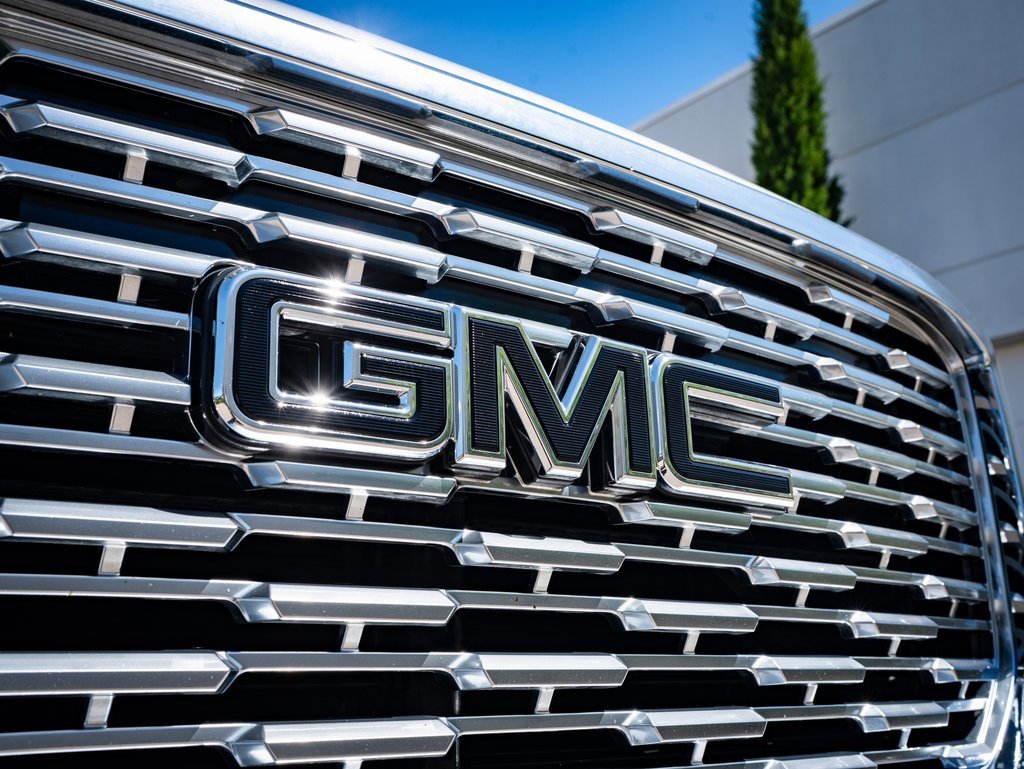 2020 Gmc Yukon Denali photo 3