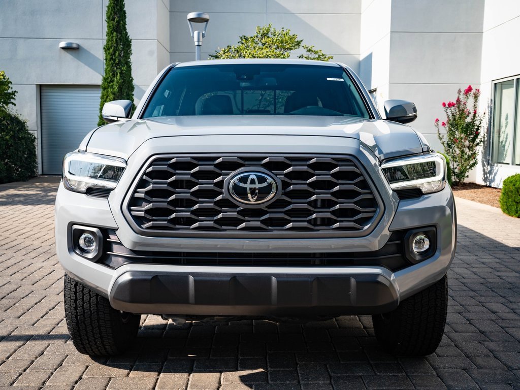 2021 Toyota Tacoma TRD Off-Road photo 2