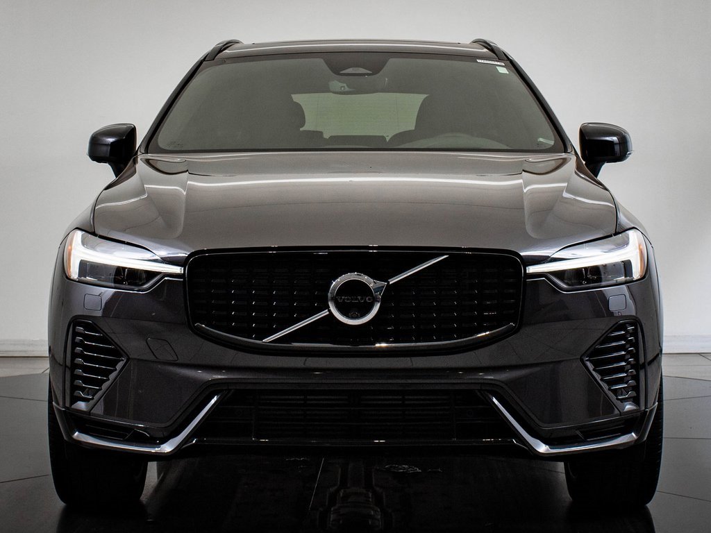 2024 Volvo XC60 Recharge Hybrid Ultimate photo 2