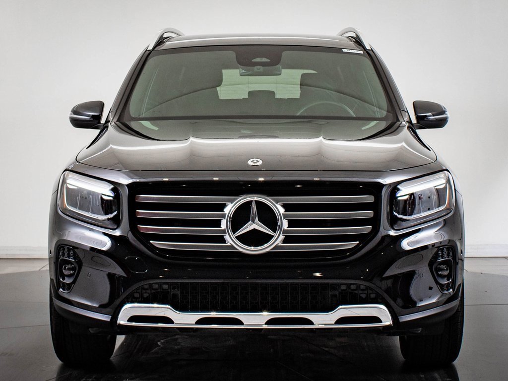 2024 Mercedes Benz GLB 250 4MATIC photo 2