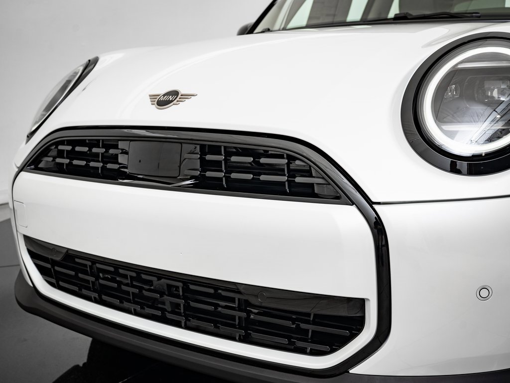 2025 Mini Cooper Signature photo 3
