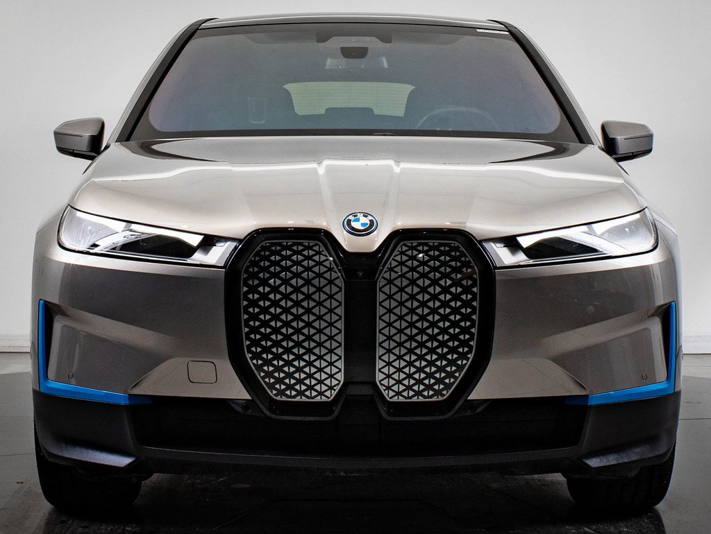 2024 Bmw iX photo 2
