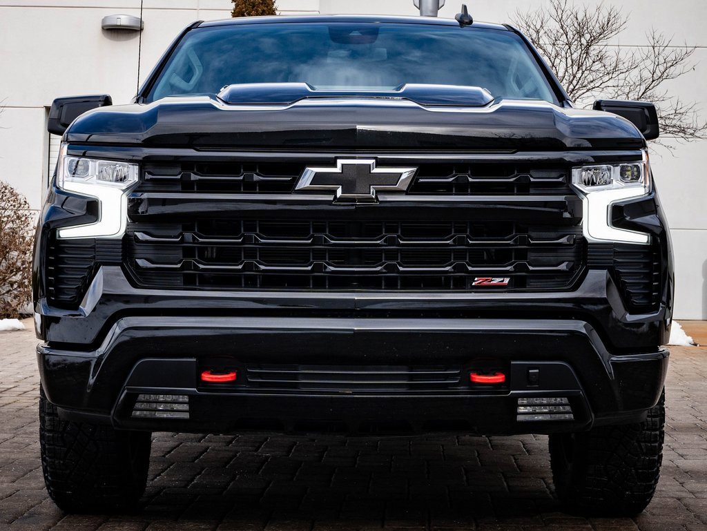 2024 Chevrolet Silverado 1500 LT Trail Boss photo 2