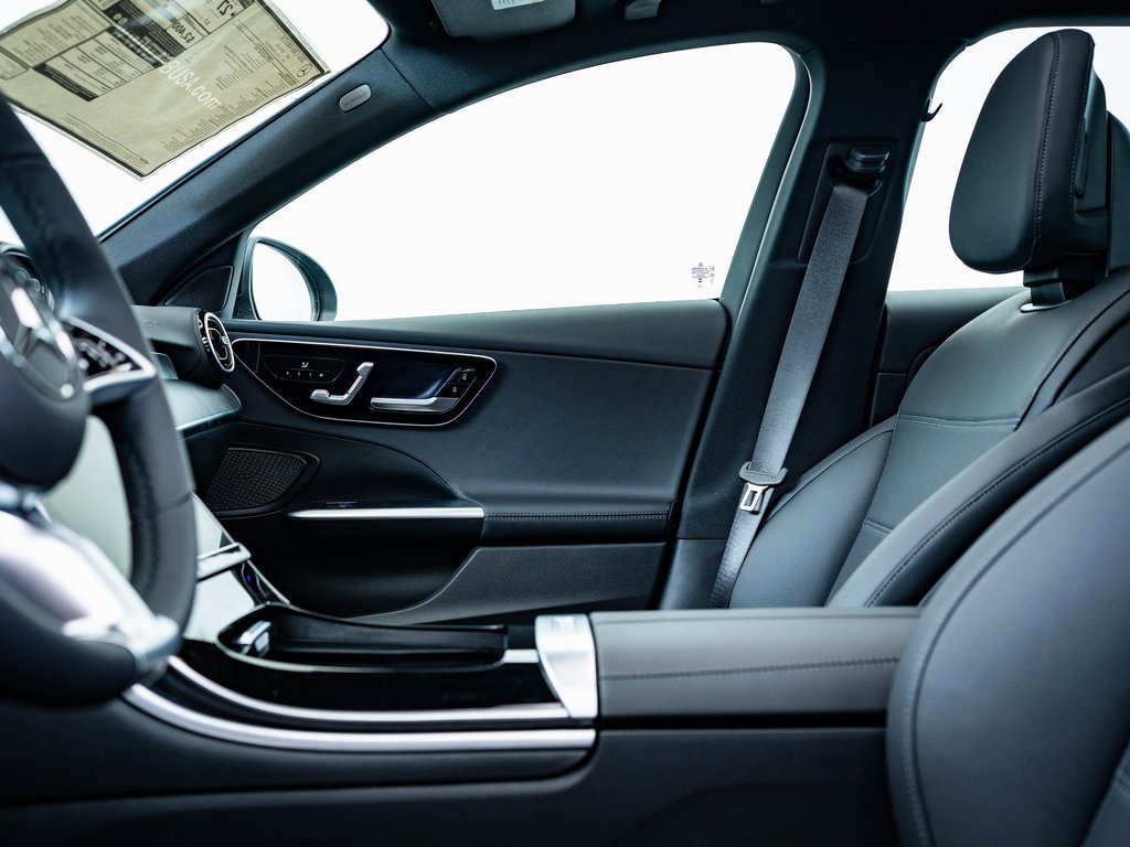 2024 Mercedes Benz C 300 4MATIC Sedan photo 4