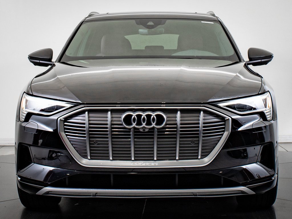 Used 2022 Audi e-tron Premium Plus with VIN WA1LAAGE2NB025621 for sale in Wichita, KS