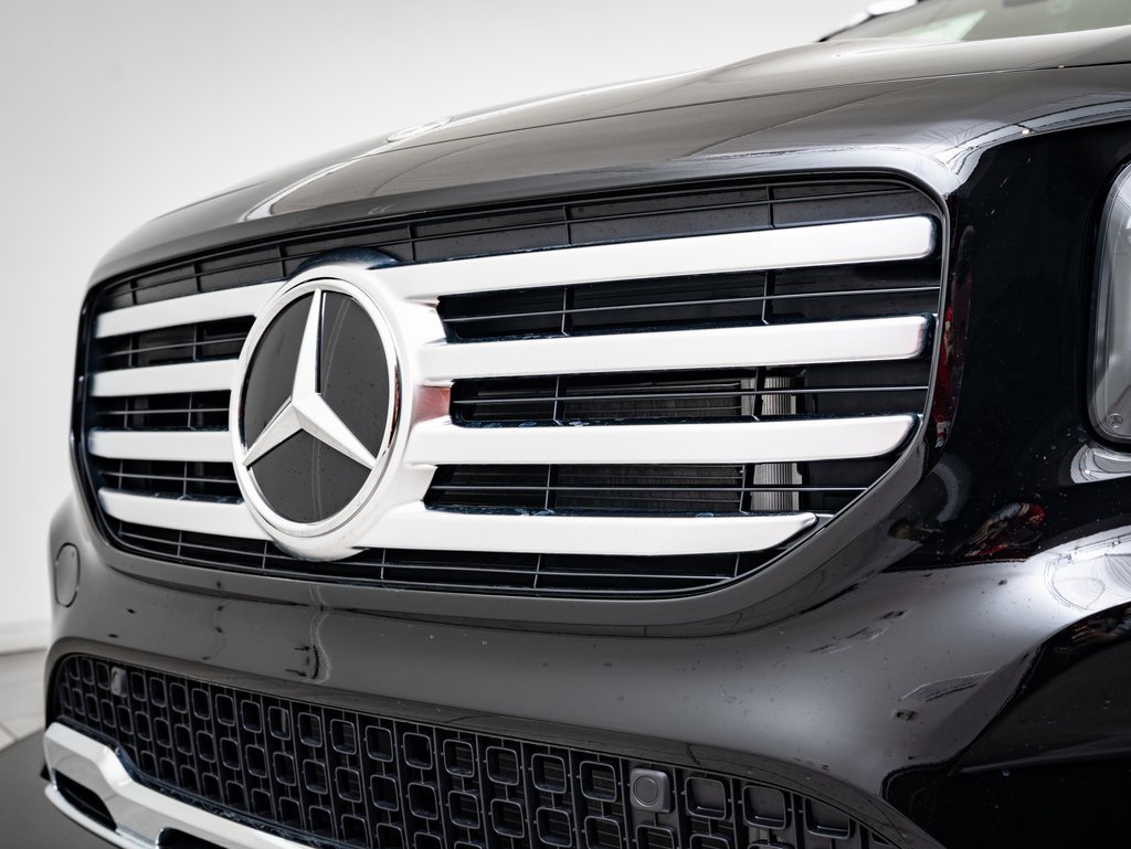 2024 Mercedes Benz GLB 250 4MATIC photo 3