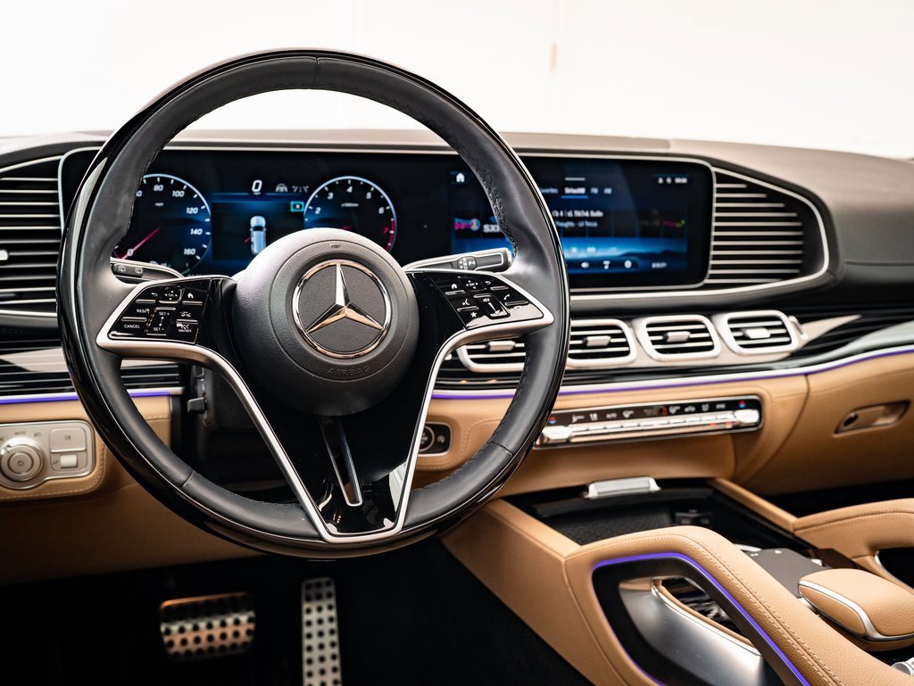 2024 Mercedes Benz GLS 580 4MATIC photo 4