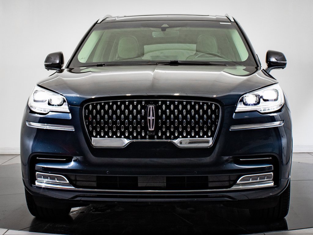 2023 Lincoln Aviator Black Label photo 2