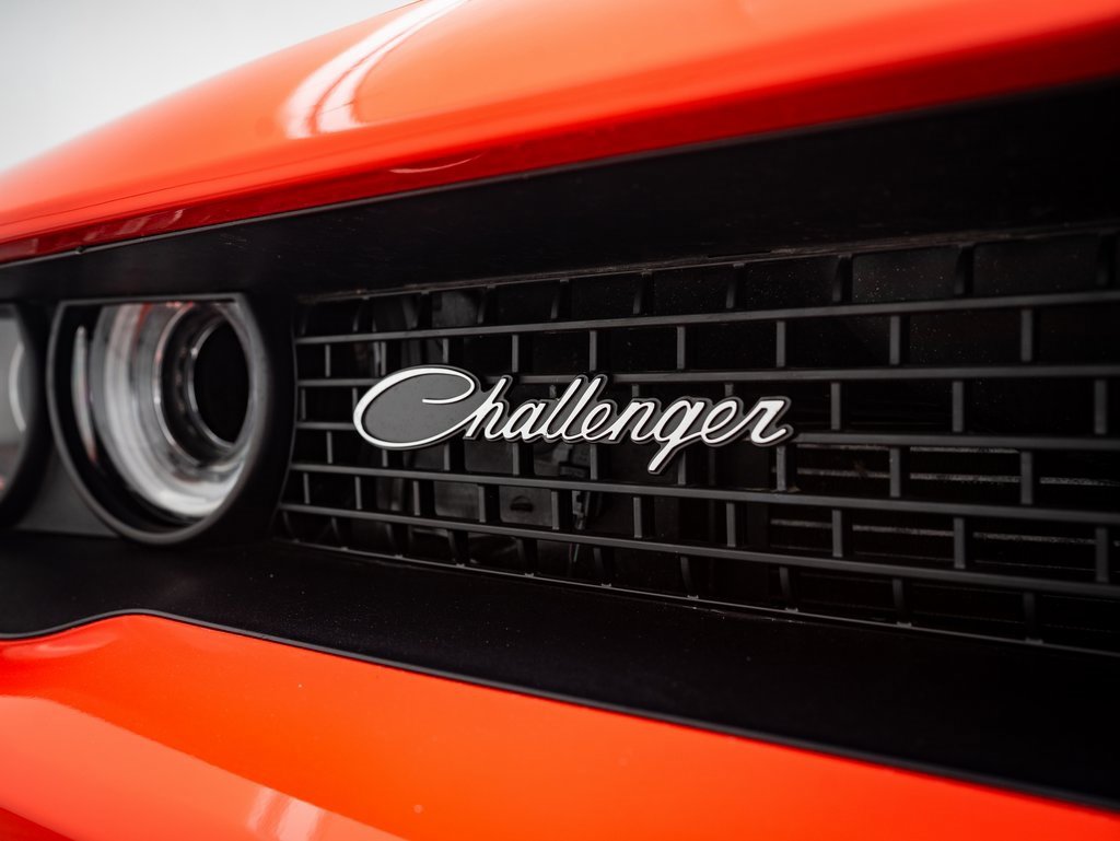 2022 Dodge Challenger R/T Scat Pack Widebody photo 3
