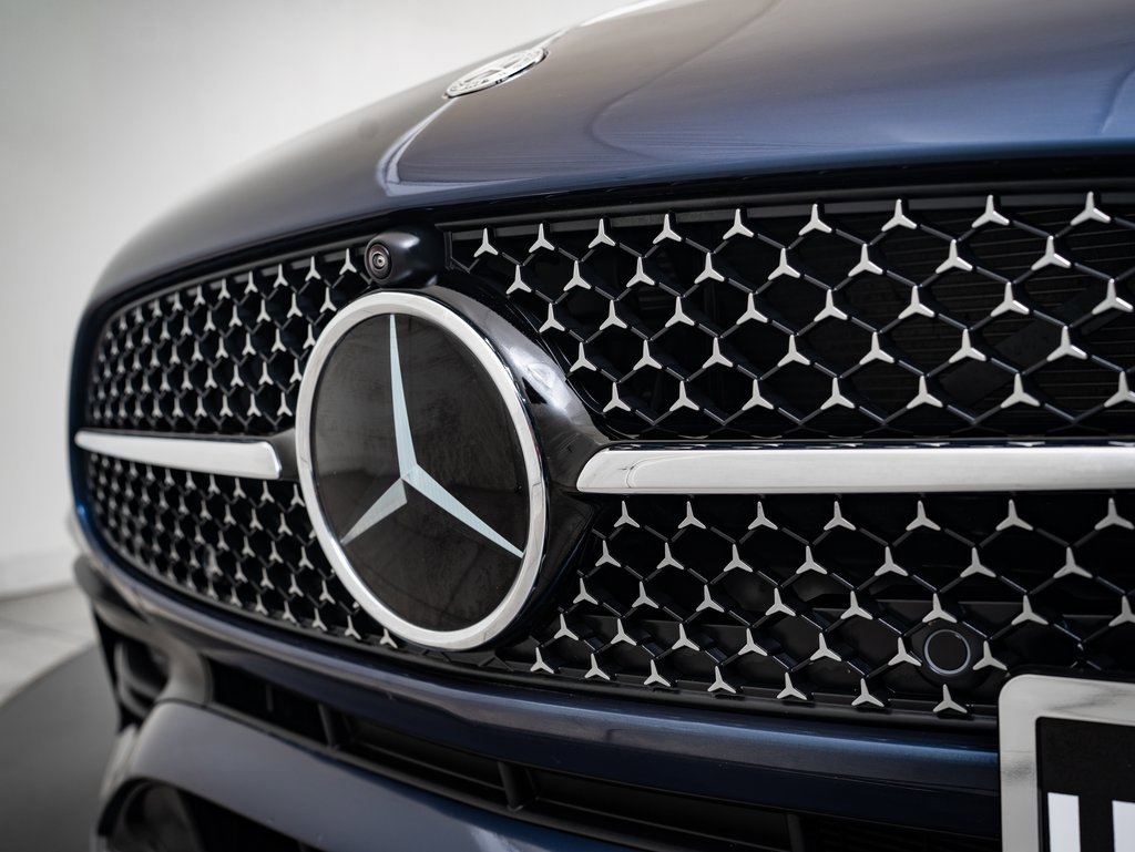 2024 Mercedes Benz C 300 photo 3
