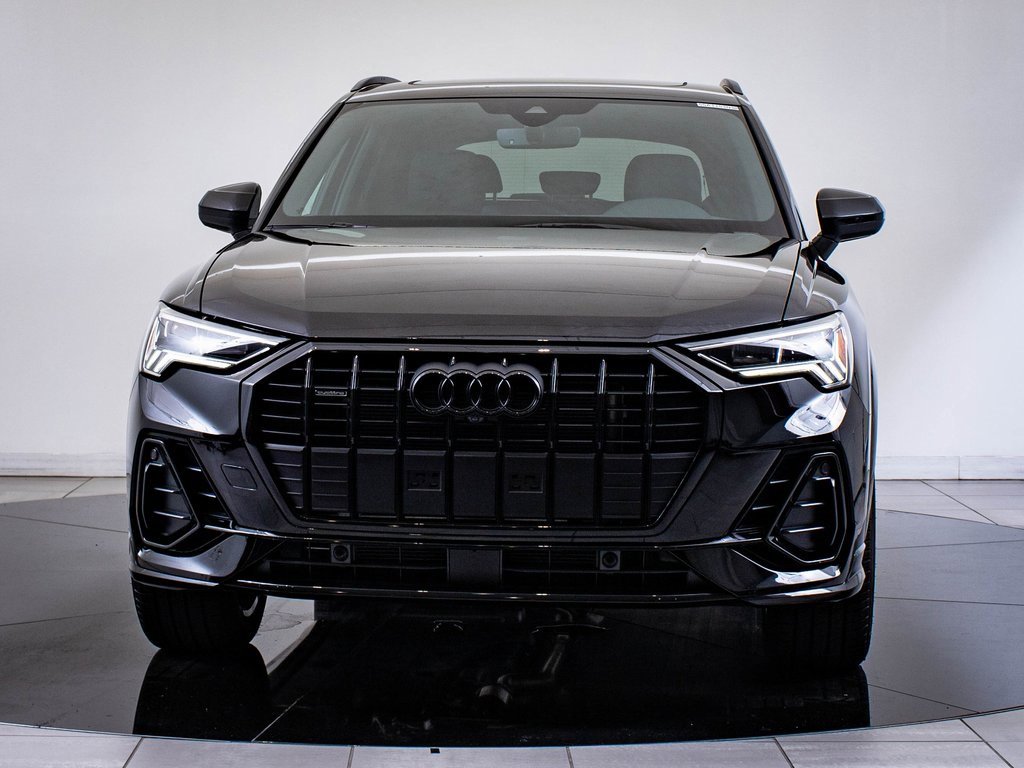 2025 Audi Q3 45 TFSI S line Premium Plus photo 2