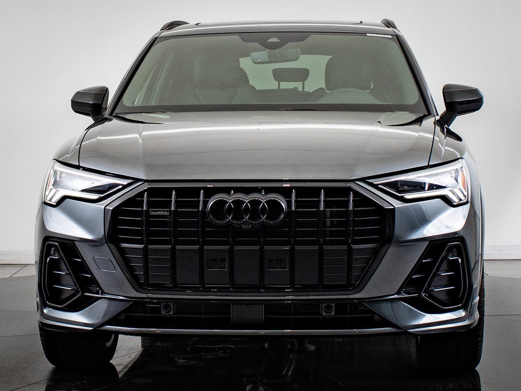 2025 Audi Q3 45 TFSI S line Premium Plus photo 2