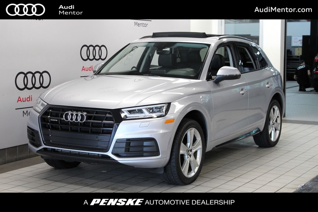 2019 Audi Q5 2.0T quattro S tronic Premium Plus's photo