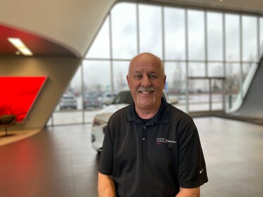 Staff member Dale Hodge from ID_4ad4246f2ee7