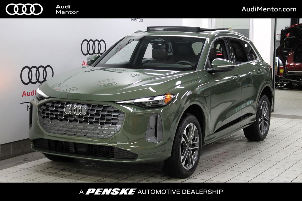 2025 Audi New Q5 Premium's photo