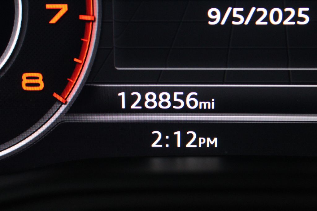 2018 Audi A4 2.0T Premium Plus photo 2
