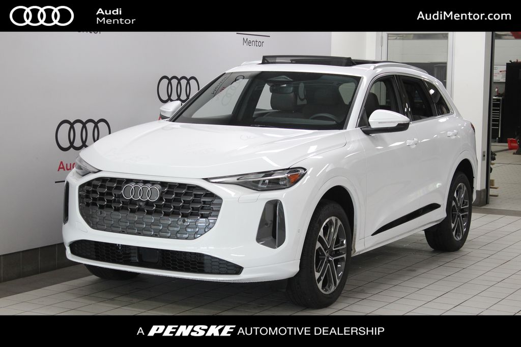 2025 Audi New Q5 Premium's photo