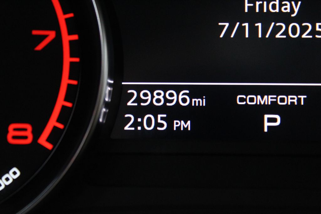 2022 Audi Q5 40 Premium photo 2
