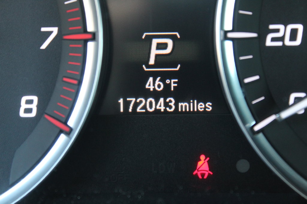 Used 2015 Acura MDX Base with VIN 5FRYD4H2XFB014114 for sale in Mentor, OH
