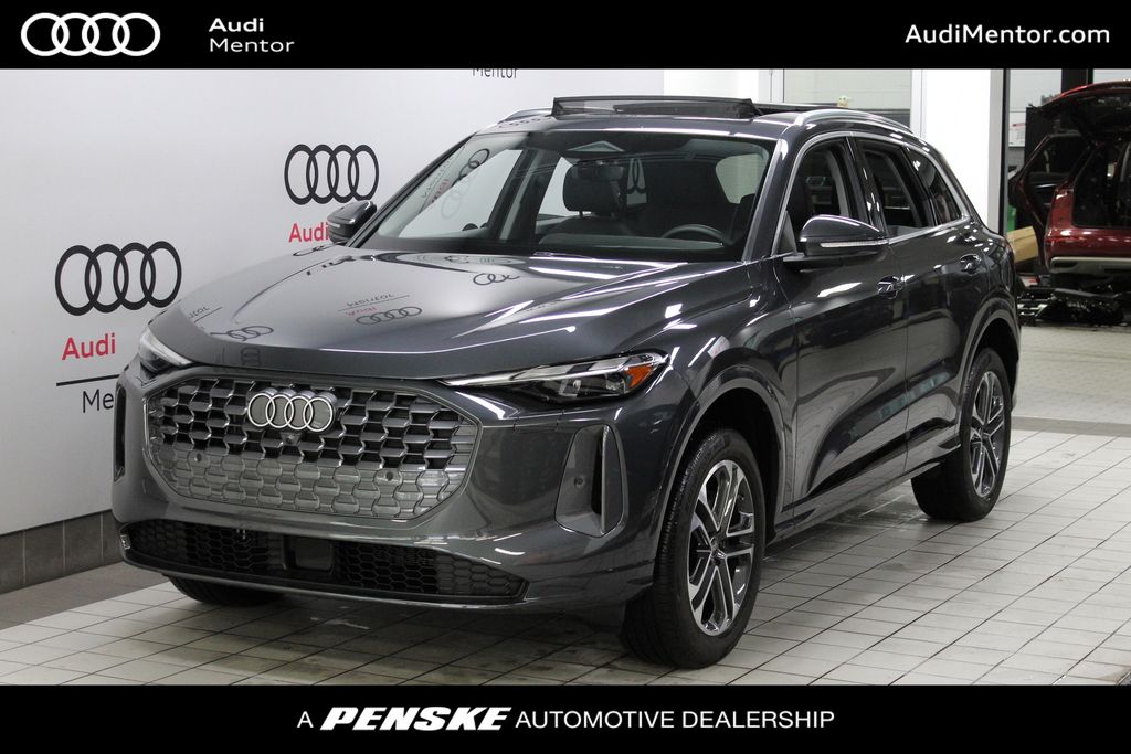 2025 Audi New Q5 Premium's photo