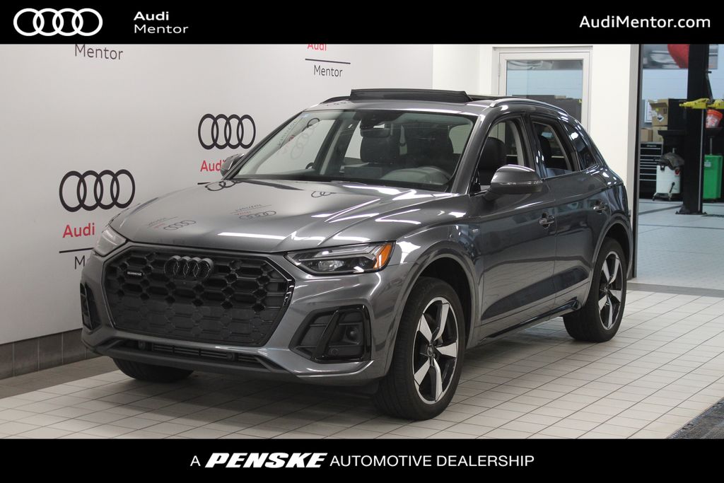 2023 Audi Q5 45 Premium Plus's photo