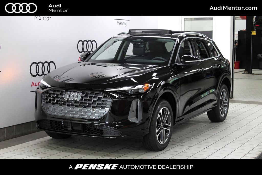 2025 Audi New Q5 Premium's photo