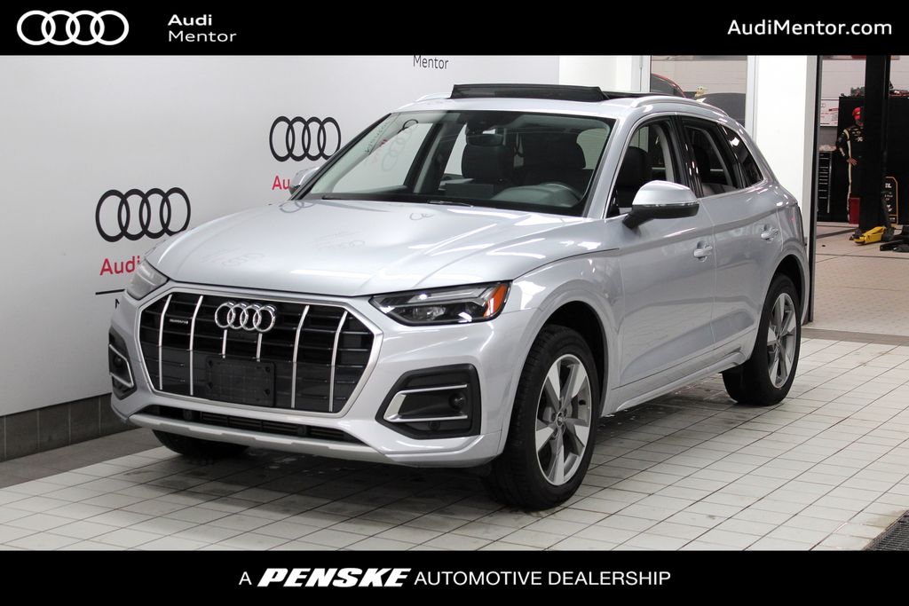 2022 Audi Q5 Premium Plus's photo