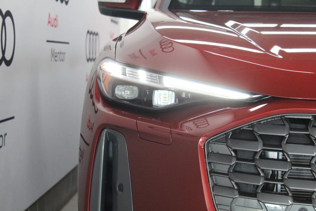 2025 Audi Q5 Premium Plus - Photo 9