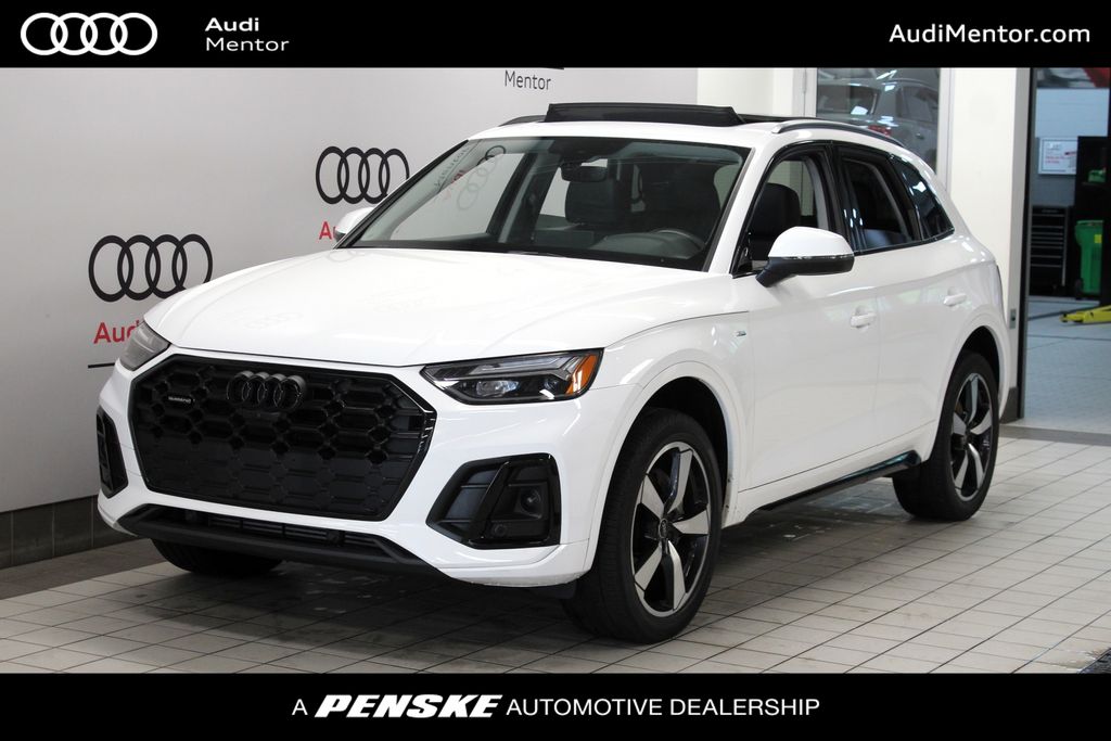 2023 Audi Q5 45 Premium Plus's photo
