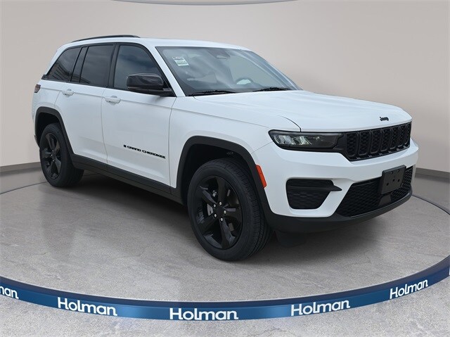 2023 Jeep Grand Cherokee Altitude photo 2