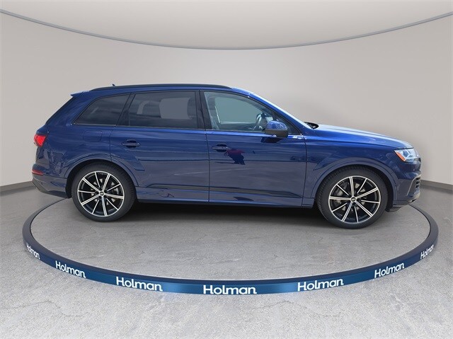 2022 Audi Q7 55 Prestige photo 4