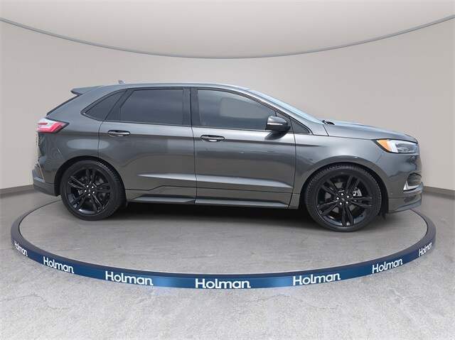 2020 Ford Edge ST photo 4