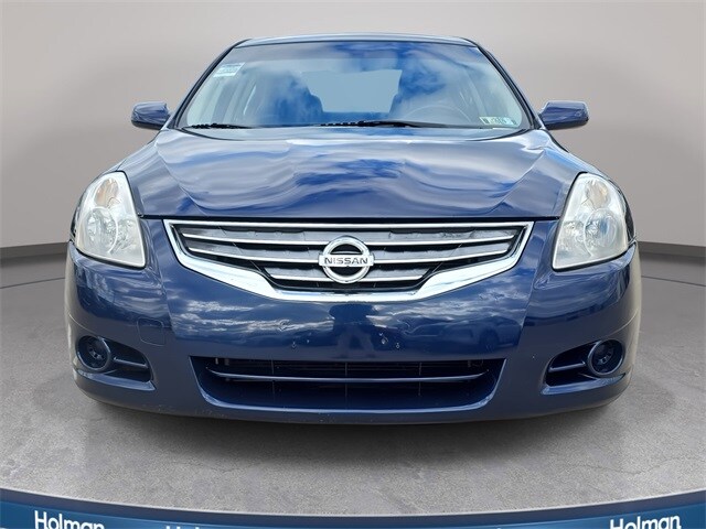 2011 Nissan Altima 2.5 S photo 2