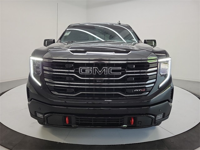 Used 2022 GMC Sierra 1500 AT4 with VIN 1GTUUEET3NZ550821 for sale in Fort Washington, PA