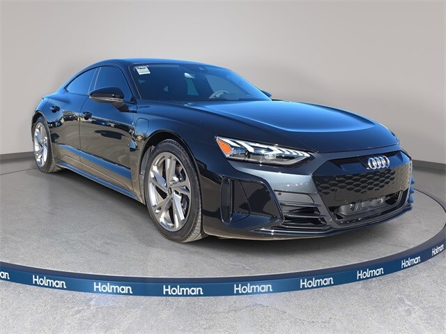 2024 Audi e-tron GT Premium Plus photo 3