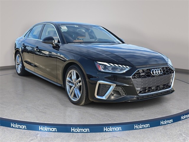 2023 Audi A4 45 S line Premium Plus Quattro photo 3