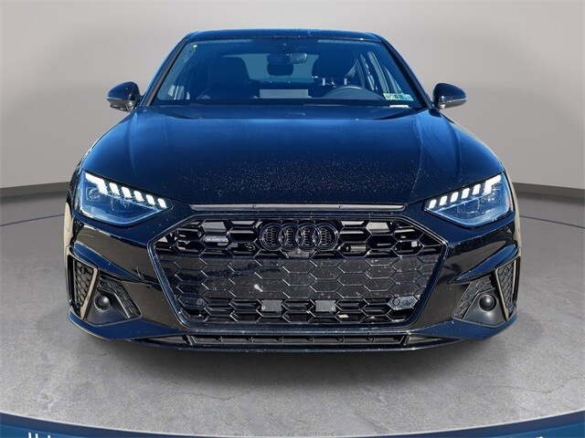 2023 Audi A4 45 S line Premium Plus Quattro photo 2