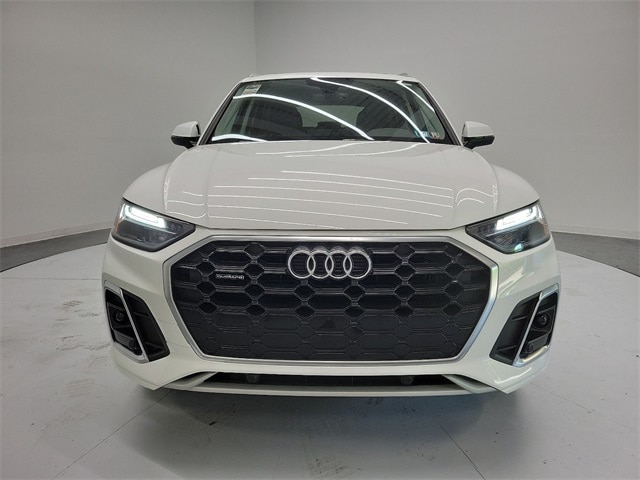 Used 2023 Audi Q5 Premium with VIN WA1GAAFY8P2129885 for sale in Fort Washington, PA