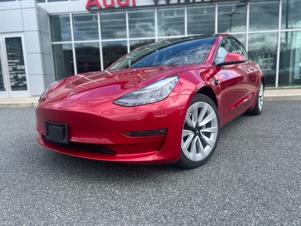 Used 2022 Tesla Model 3  with VIN 5YJ3E1EAXNF184927 for sale in Wilmington, DE