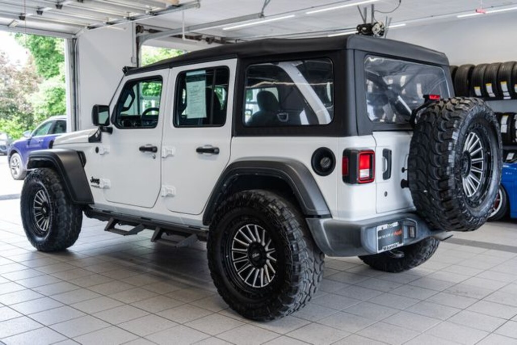 Used 2022 Jeep Wrangler Unlimited Sport SUV