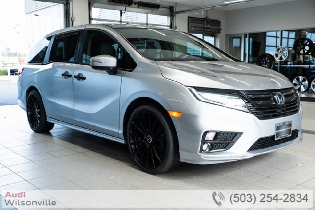 Used 2019 Honda Odyssey Touring Minivan/Van