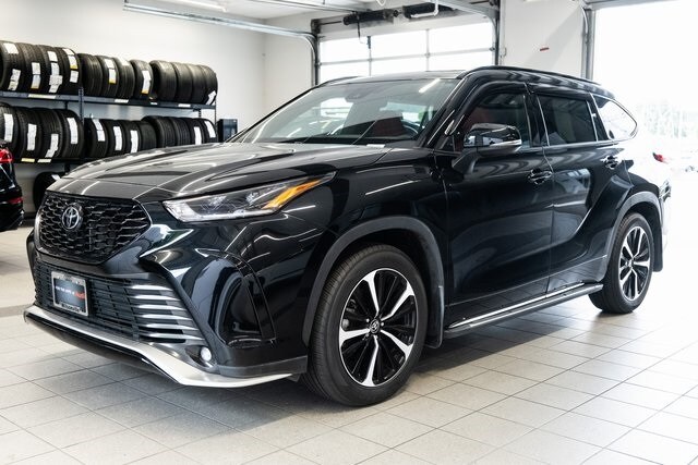 2022 Toyota Highlander XSE photo 3