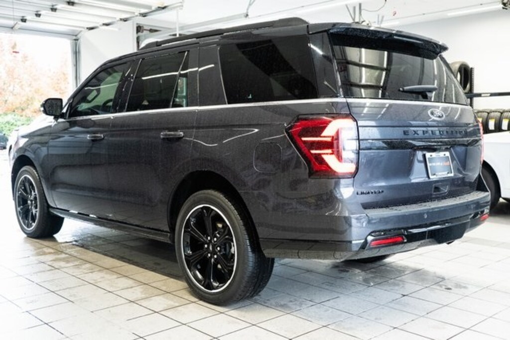 Used 2024 Ford Expedition Limited SUV